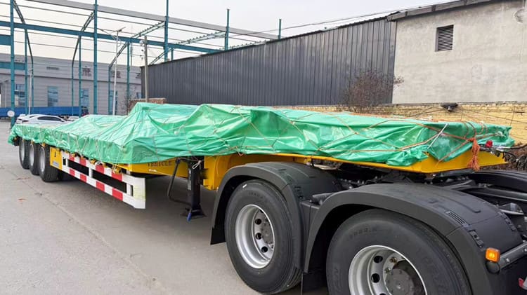 3 Axle 40 Ft Semi Low Bed Trailer for Sale in Guyana