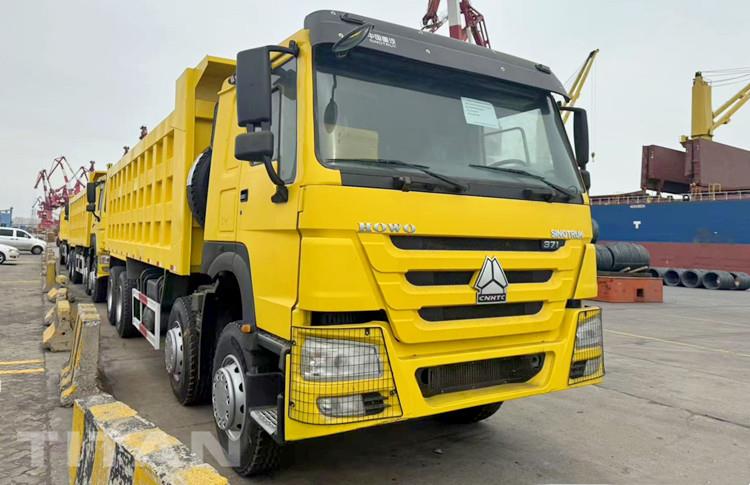 Used Howo 371 8x4 Dump Truck for Sale in Guyana