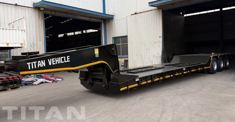 80 Ton Detachable Lowboy Trailer for Sale in Guyana