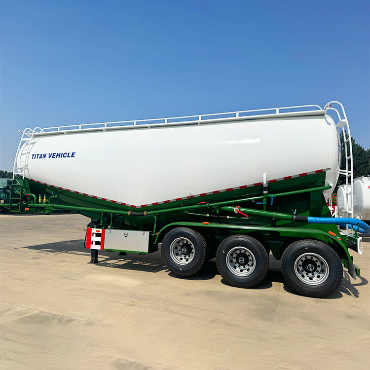 3 Axle Dry Bulk Cement Tanker