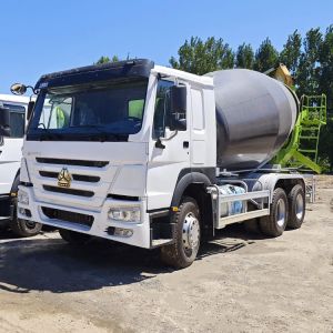 Used Sinotruk Mixer Truck